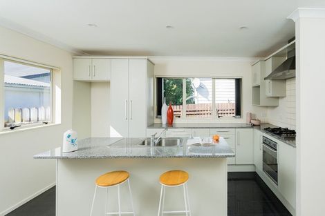 Photo of property in 10a Spring Street, Papatoetoe, Auckland, 2025