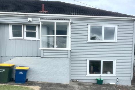 Photo of property in 164 Queen Street, Northcote Point, Auckland, 0627