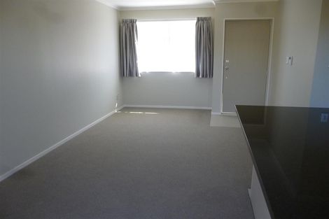 Photo of property in 72 Prince Regent Drive, Half Moon Bay, Auckland, 2012