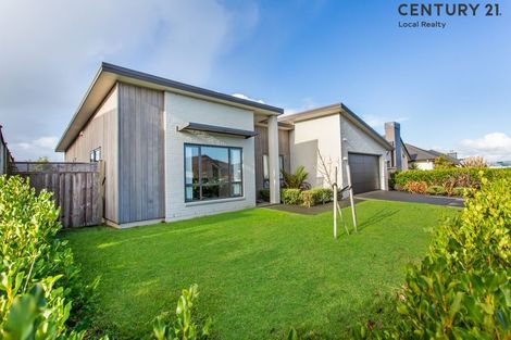 Photo of property in 47 Kuhanui Drive, Karaka, Papakura, 2113