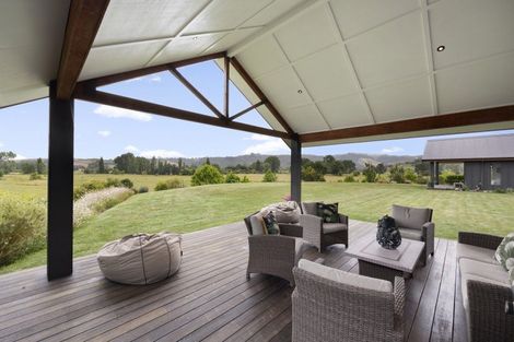 Photo of property in 212 Monument Road, Clevedon, Papakura, 2582