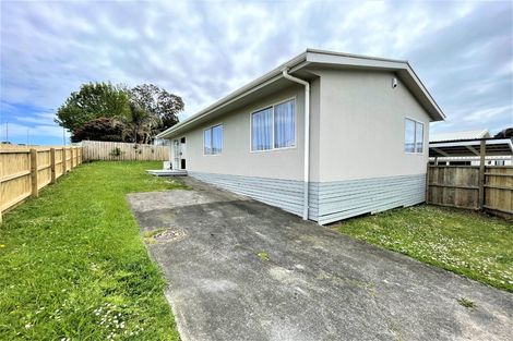 Photo of property in 1/136 Shifnal Drive, Randwick Park, Auckland, 2105