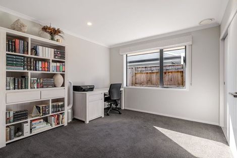 Photo of property in 33 Monarch Drive, Ashhurst, 4810