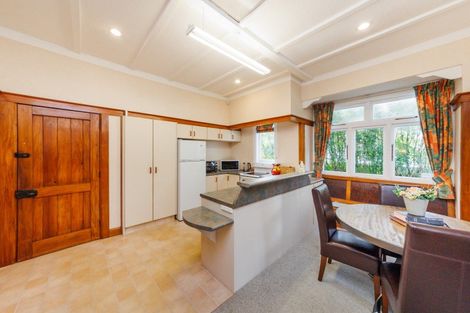 Photo of property in 19 Brightwater Terrace, Terrace End, Palmerston North, 4410