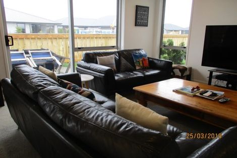 Photo of property in 3 Taioma Close, Papamoa, 3118