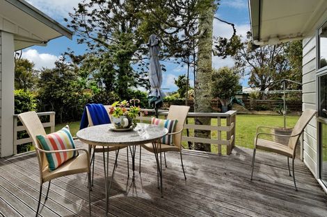 Photo of property in 38 Konini Road, Titirangi, Auckland, 0604