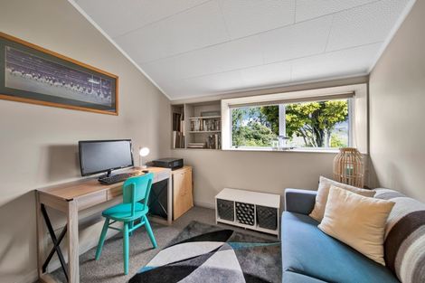 Photo of property in 4 Cross Street, Lepperton, New Plymouth, 4373