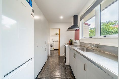 Photo of property in 39 Naenae Road, Naenae, Lower Hutt, 5011