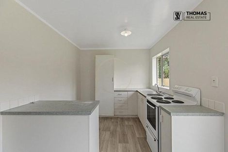 Photo of property in 2/24 Horlicks Place, Randwick Park, Auckland, 2105