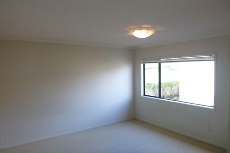 Photo of property in 51 Tiri Tiri Road, Birkdale, Auckland, 0626