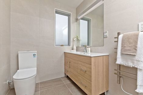 Photo of property in 2 Blackbird Lane, Hobsonville, Auckland, 0616