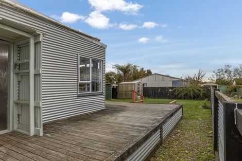 Photo of property in 1 Quinn Road, Levin, 5510