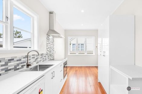 Photo of property in 10 Rumgay Street, Fairfield, Lower Hutt, 5011