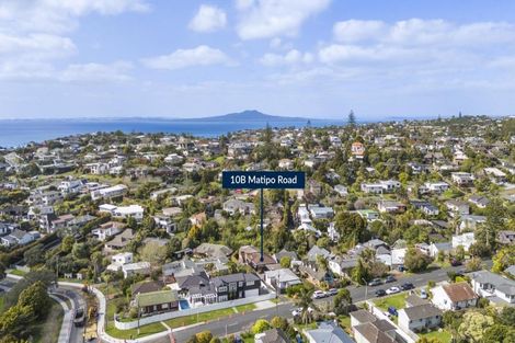 Photo of property in 10b Matipo Road, Mairangi Bay, Auckland, 0630