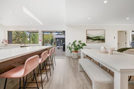 Photo of property in 18 Glengarry Avenue, Manly, Whangaparaoa, 0930
