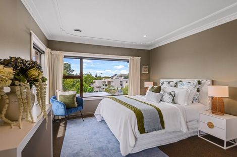 Photo of property in 36 Dyers Pass Road, Cashmere, Christchurch, 8022