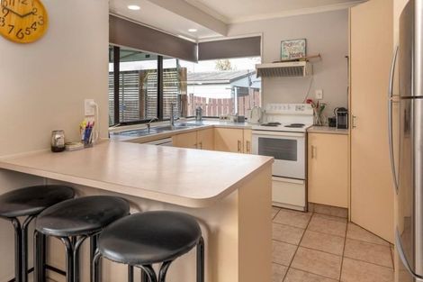 Photo of property in 5 Jutland Road, Pukekohe, 2120