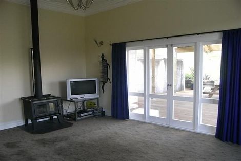 Photo of property in 24 Mudgeways Road, Massey, Auckland, 0614