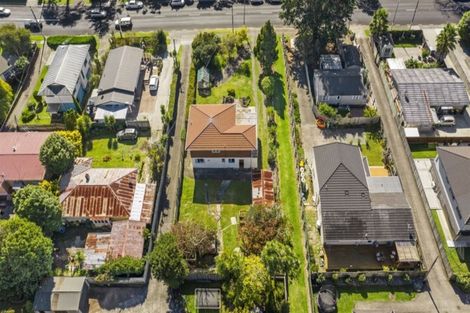 Photo of property in 40 Godley Road, Green Bay, Auckland, 0604