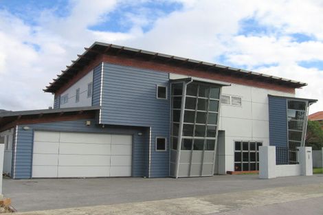 Photo of property in 4 Jordan Street, Island Bay, Wellington, 6023