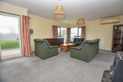 Photo of property in 123 Broadway, Carterton, 5713