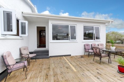 Photo of property in 5 Atiawa Street, Glen Avon, New Plymouth, 4312