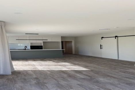 Photo of property in 32 West Place, Greenmeadows, Napier, 4112