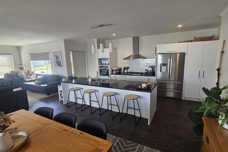 Photo of property in 340 Cook Drive, Whitianga, 3510