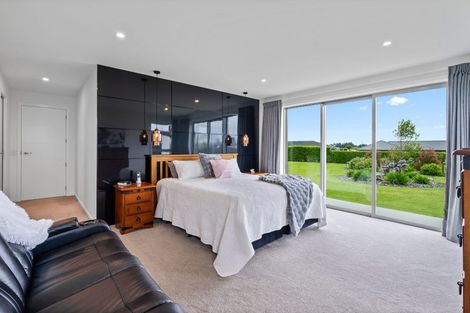 Photo of property in 11 Majestic Chance, Seaward Bush, Invercargill, 9812