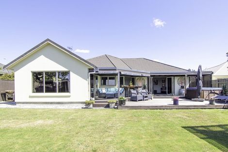 Photo of property in 119 Pacific Drive, Fitzherbert, Palmerston North, 4410
