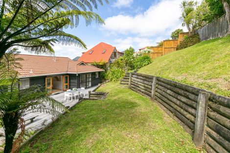 Photo of property in 18 Satara Crescent, Khandallah, Wellington, 6035