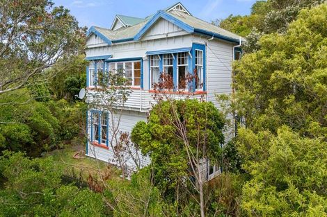 Photo of property in 25 Sutherland Crescent, Melrose, Wellington, 6023