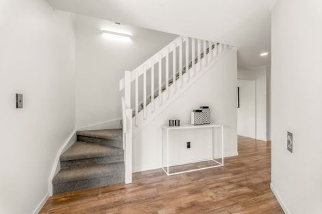 Photo of property in 3/4 Morrow Avenue, Bucklands Beach, Auckland, 2012