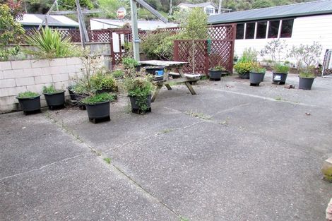 Photo of property in 55 Main South Road, Karoro, Greymouth, 7805