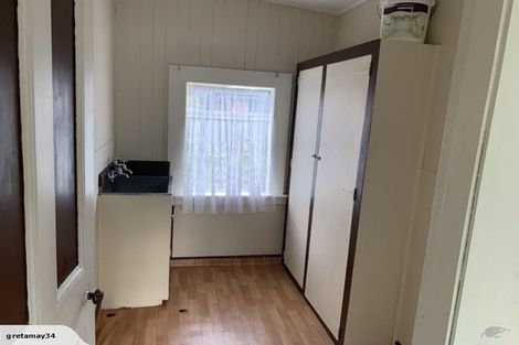 Photo of property in 294 Keyes Road, New Brighton, Christchurch, 8083