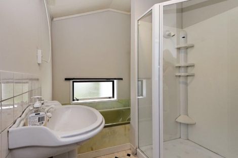 Photo of property in 57 Taunton Terrace, Blockhouse Bay, Auckland, 0600