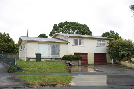 Photo of property in 18 Duke Avenue, Pukekohe, 2120