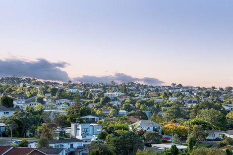 Photo of property in 103a Kowhai Road, Mairangi Bay, Auckland, 0630