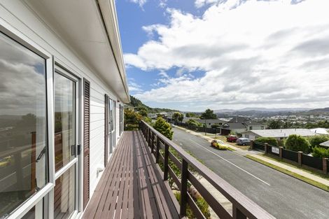 Photo of property in 56 Fyvie Avenue, Tawa, Wellington, 5028