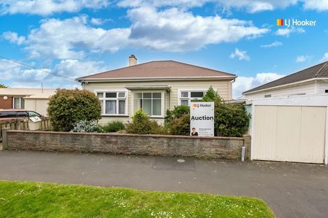 Photo of property in 12 Kirkcaldy Street, South Dunedin, Dunedin, 9012