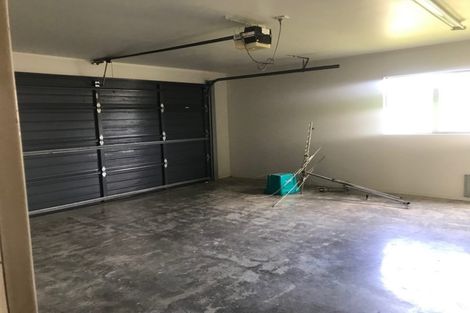 Photo of property in 110 Woodman Drive, Tawa, Wellington, 5028