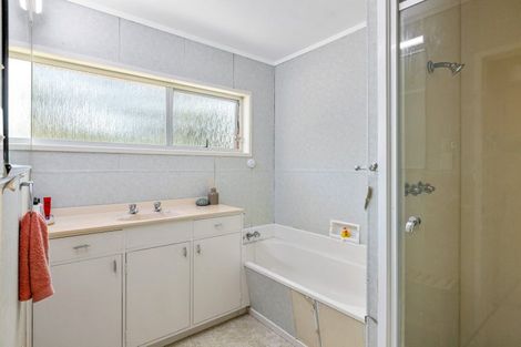 Photo of property in 121 Pacific Parade, Army Bay, Whangaparaoa, 0930