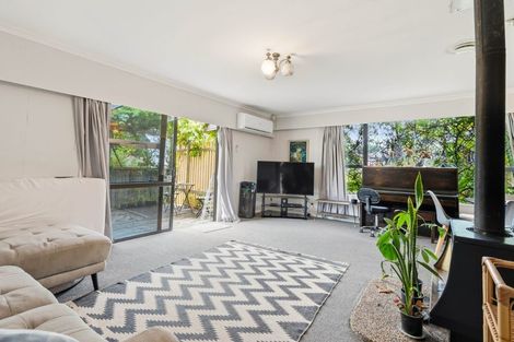 Photo of property in 23 Wallis Street, Raglan, 3225