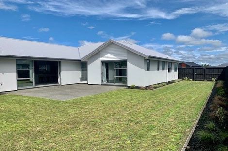 Photo of property in 10 Mccahon Drive, Rangiora, 7400