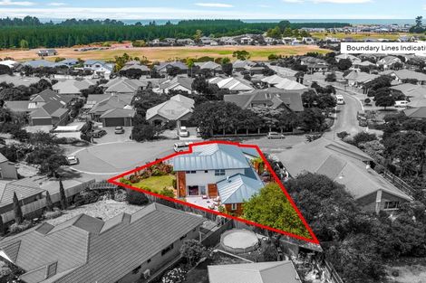 Photo of property in 19 Courtfield Close, Parklands, Christchurch, 8083