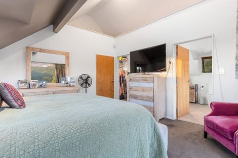 Photo of property in 24 Lucknow Place, Cashmere, Christchurch, 8022