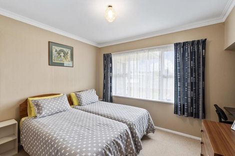 Photo of property in 17 Meadowvale Drive, Levin, 5510