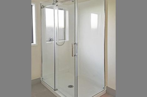 Photo of property in 24 Rock Daisy Crescent, Mangere, Auckland, 2022