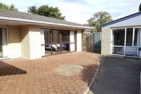 Photo of property in 16 Shearer Avenue, Papanui, Christchurch, 8052