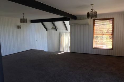 Photo of property in 28 Sedgwick Way, Westmorland, Christchurch, 8025